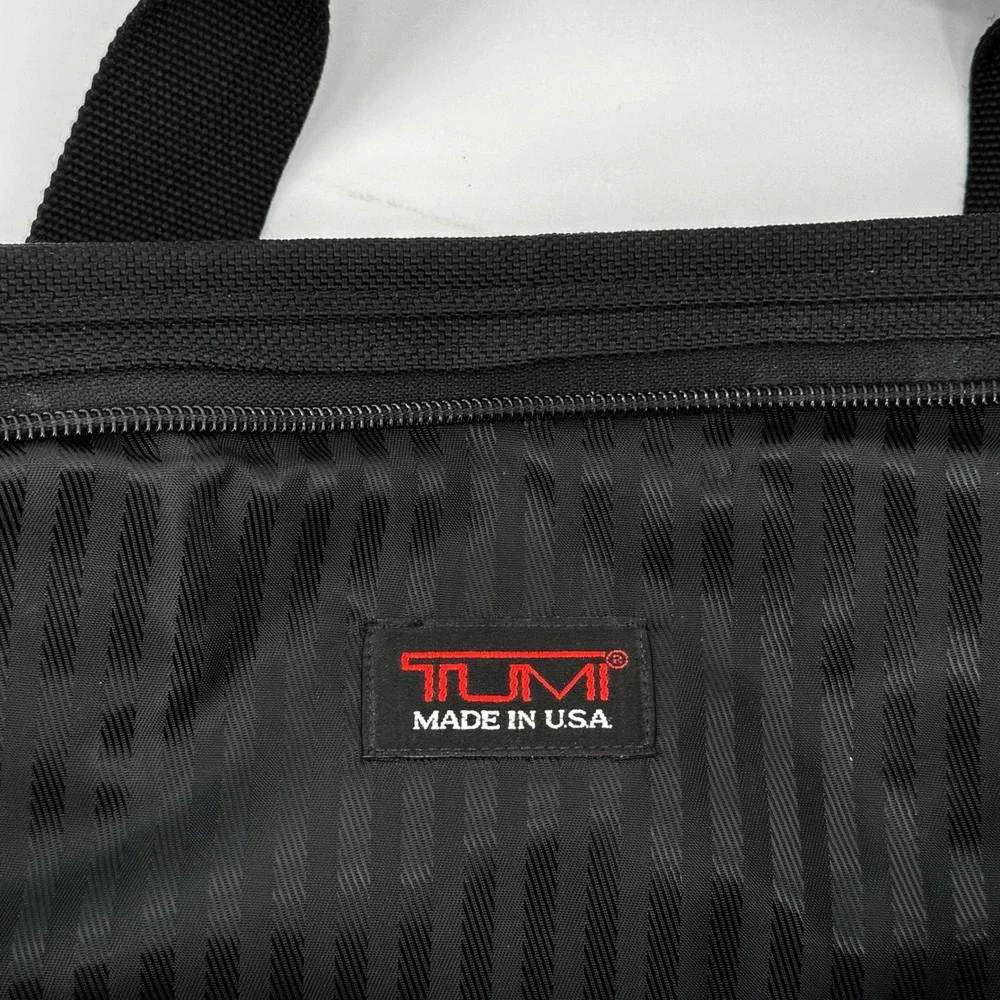 Tumi Black Nylon Expandable Laptop Briefcase‎ Messenger Bag Travel Vacation Gift